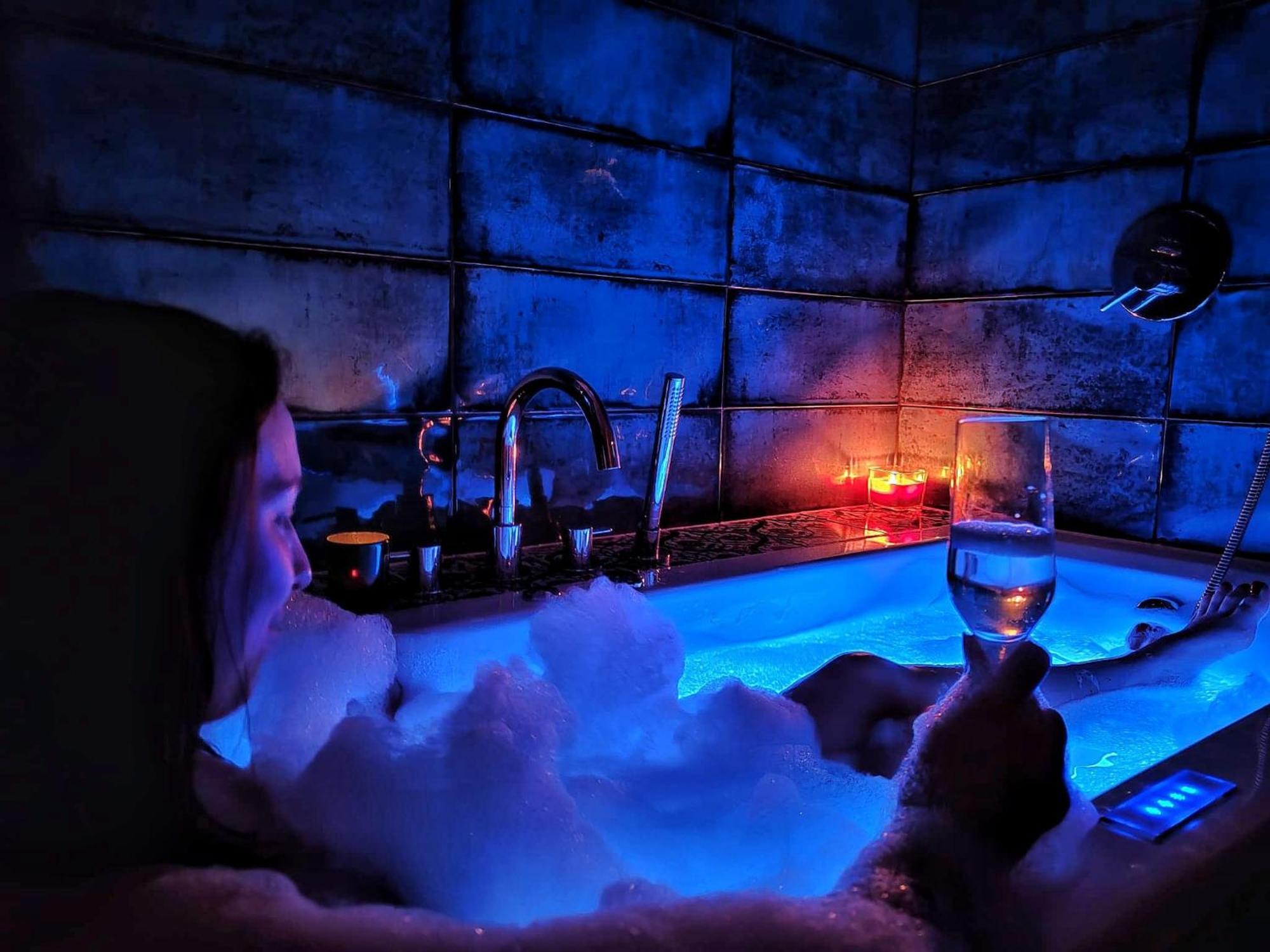 Bajkowa Chata 3 Magiczne Domki Jacuzzi 穆扎希赫尔 外观 照片